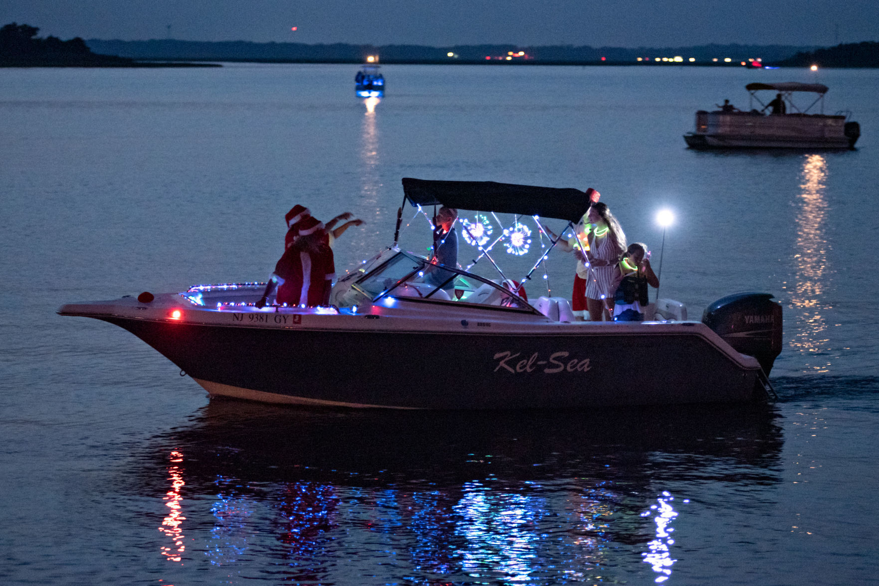 071919_nws_wildwoodxmasinjuly